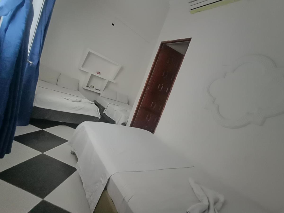 Hotel El Paisano Villavicencio Buitenkant foto